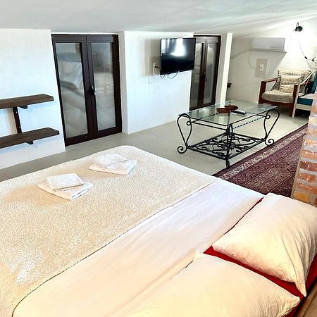 Apartments Simovic Tivat Buitenkant foto